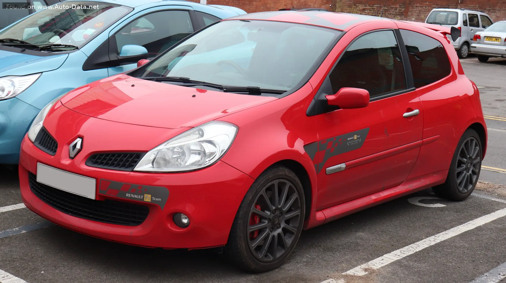 Renault Clio Clio III (Phase I) 3-door RS 2.0 16V (200 лс) 2008 - 2009