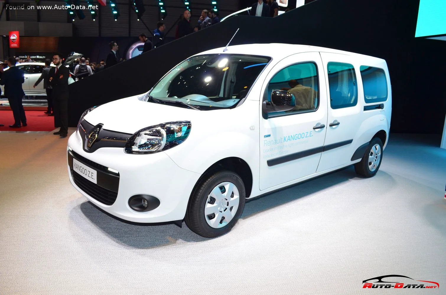 Renault Kangoo Kangoo II Express Maxi Grand Volume (facelift 2013) Z.E. 33 kWh (60 лс) 2017 - 2021