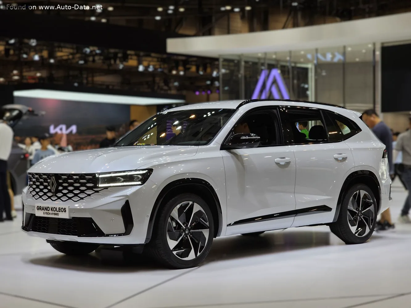 Renault Koleos Grand Koleos III 1.5 (245 лс) Hybrid E-Tech Multi-Mode 2024 - — фото 3