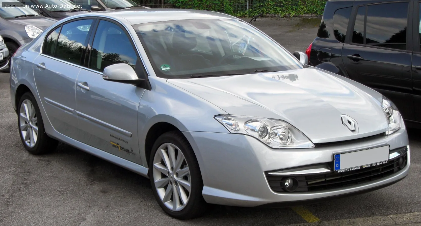 Renault Laguna Laguna III 2.0 dCi FAP (150 лс) Automatic 2007 - 2010