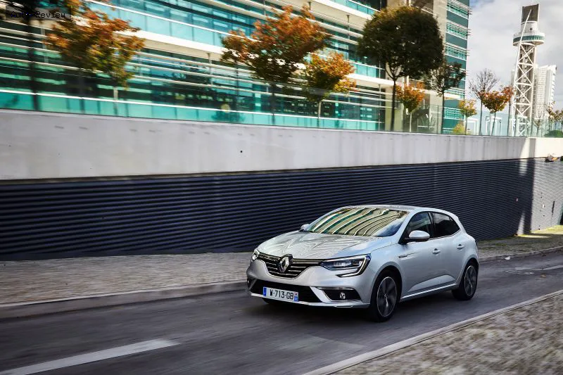 Renault Megane Megane IV 1.3 TCe (115 лс) FAP 2018 - 2020 — фото 3