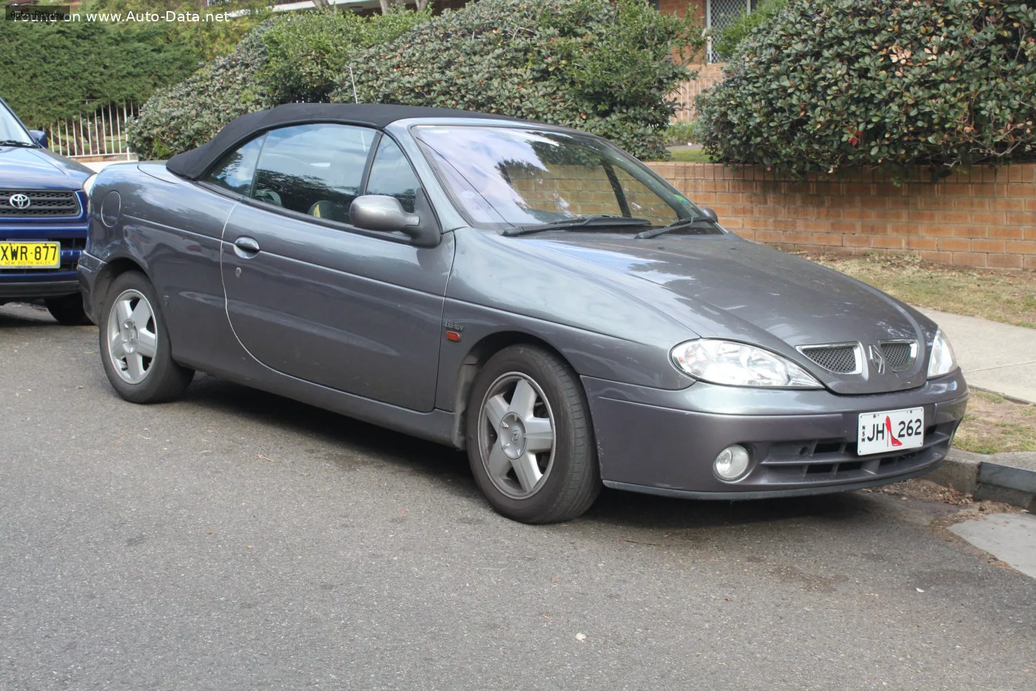 Renault Megane Megane I Cabriolet (Phase II, 1999) 1.6i 16V (107 лс) 1999 - 2003 — фото 3