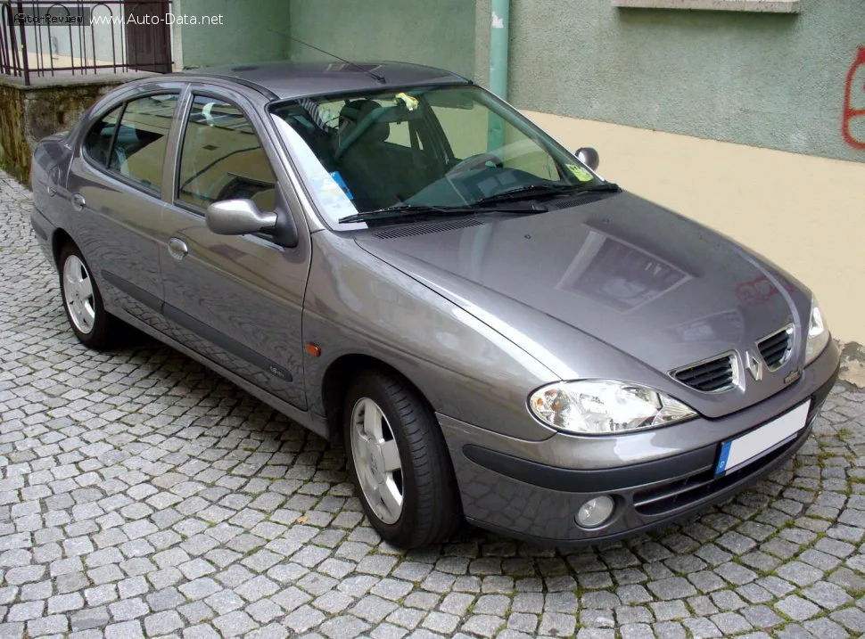 Renault Megane Megane I Classic (Phase II, 1999) 1.8 16V (116 лс) 2001 - 2003 — фото 3