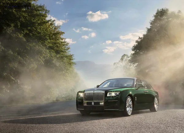 Rolls-Royce Ghost Ghost Extended Wheelbase II 6.75 V12 (571 лс) AWD Automatic 2020 - — фото 2