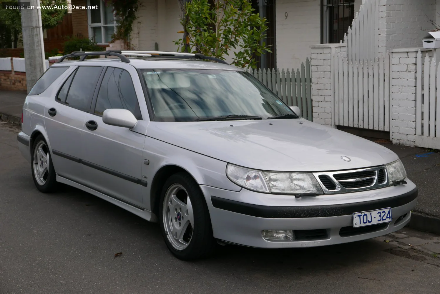 Saab 9-5 9-5 Sport Combi 2.3 T (170 лс) Automatic 1998 - 2001 — фото 3
