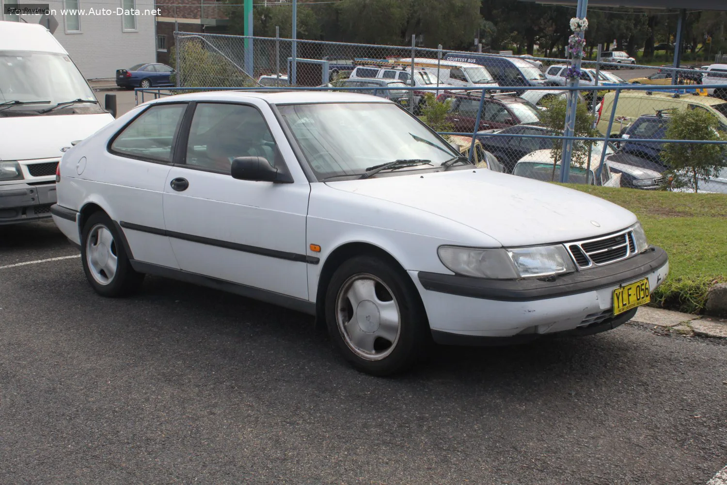 Saab 900 900 II Combi Coupe 2.3 16V (150 лс) 1993 - 1998 — фото 3