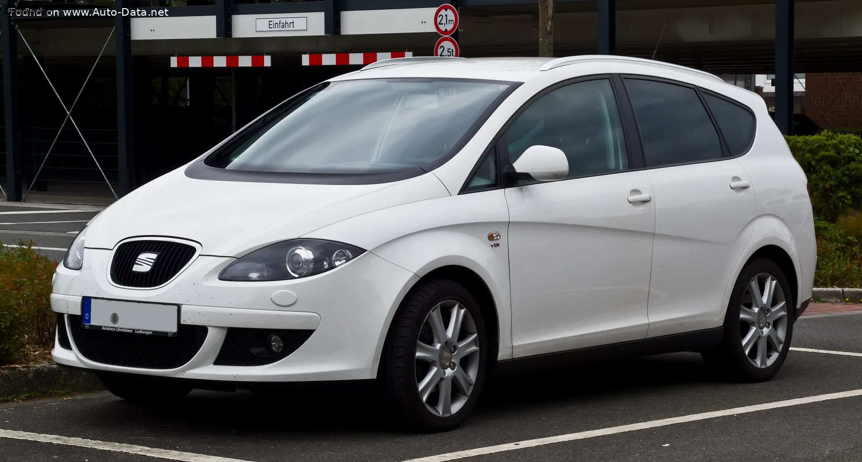 Seat Altea Altea XL 1.6 TDI CR (105 лс) DPF 2009 - 2009