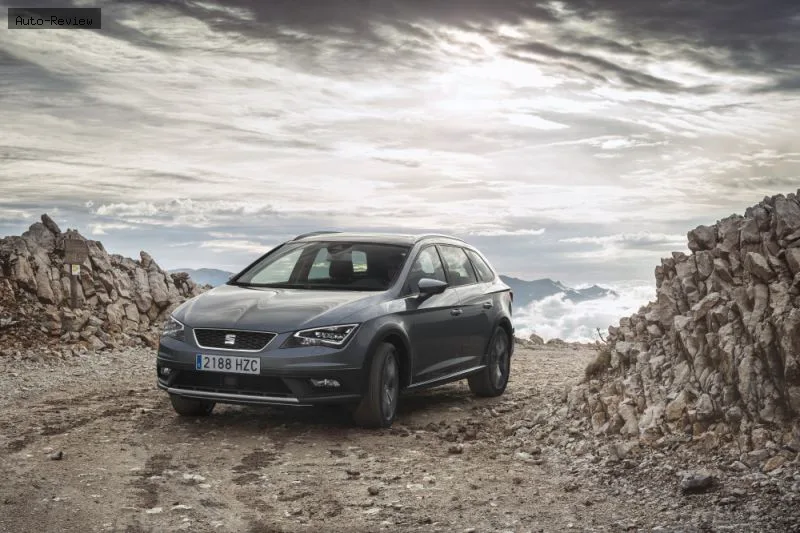 Seat Leon Leon X-Perience 1.6 TDI (115 лс) 2018 -