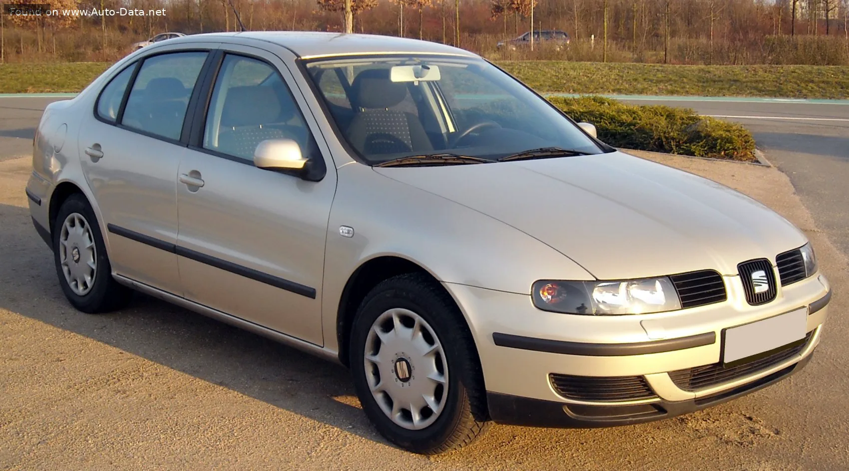 Seat Toledo Toledo II (1M2) 1.6 (100 лс) 1998 - 2004