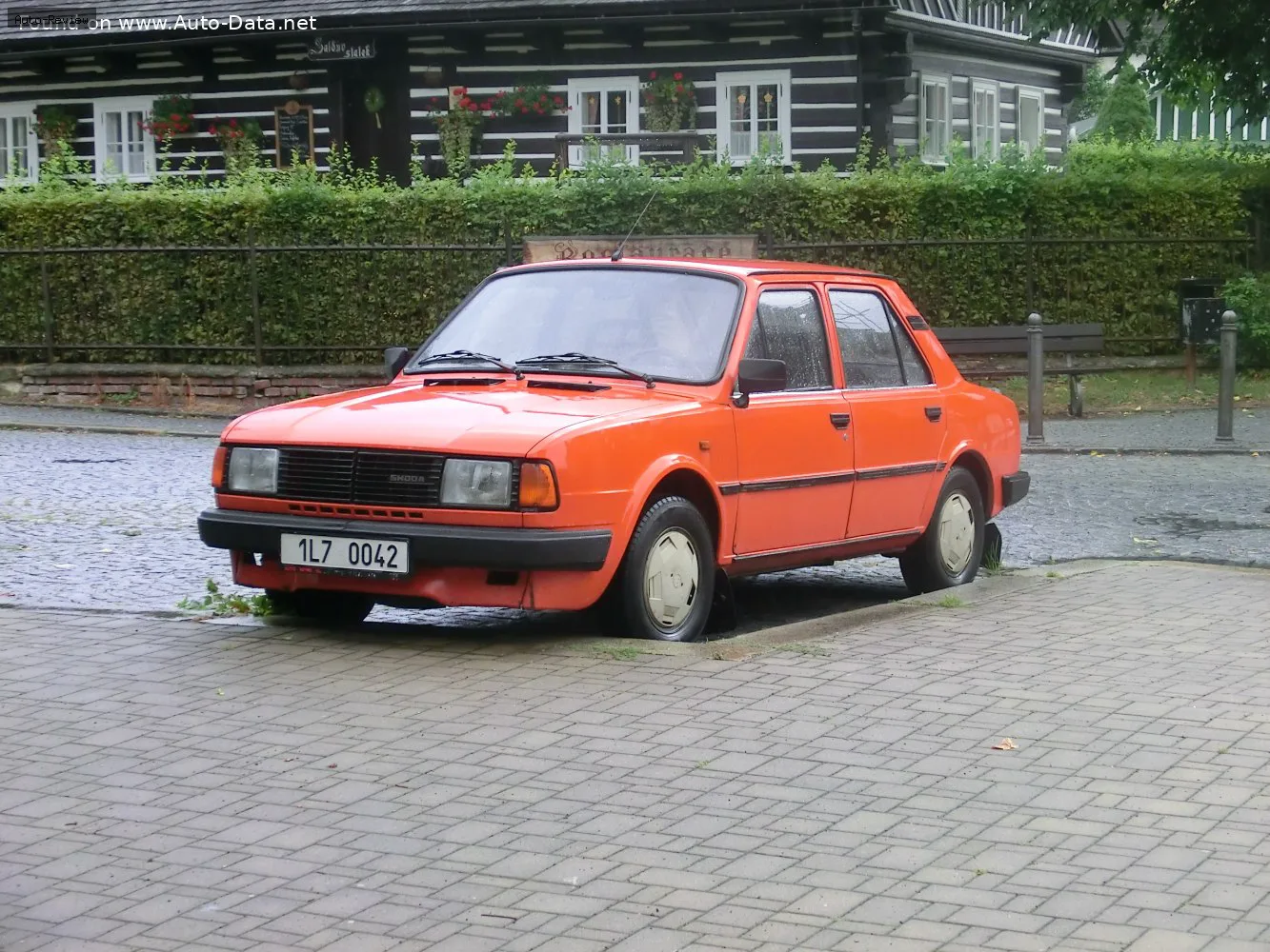 Skoda 105,120 105,120 (744) 1.2 120 L (48 лс) 1987 - 1990