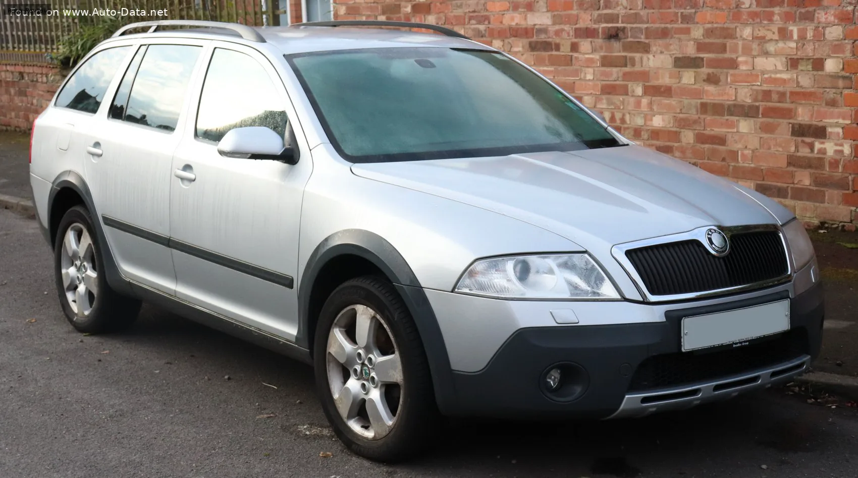 Skoda Octavia Octavia II Scout 2.0 FSI (150 лс) 4x4 2007 - 2008