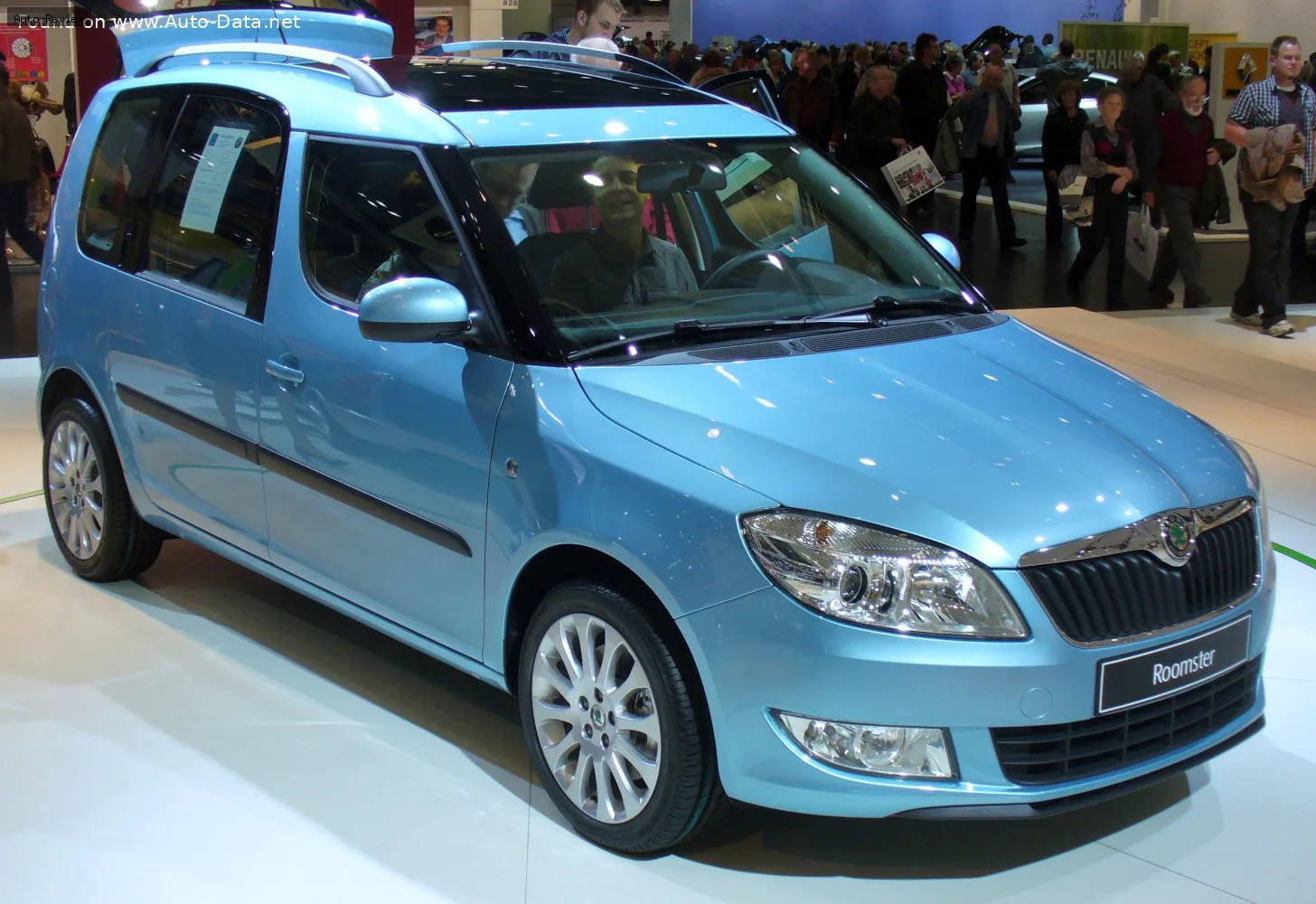 Skoda Roomster Roomster (facelift 2010) 1.6 TDI (105 лс) DPF 2010 - 2015