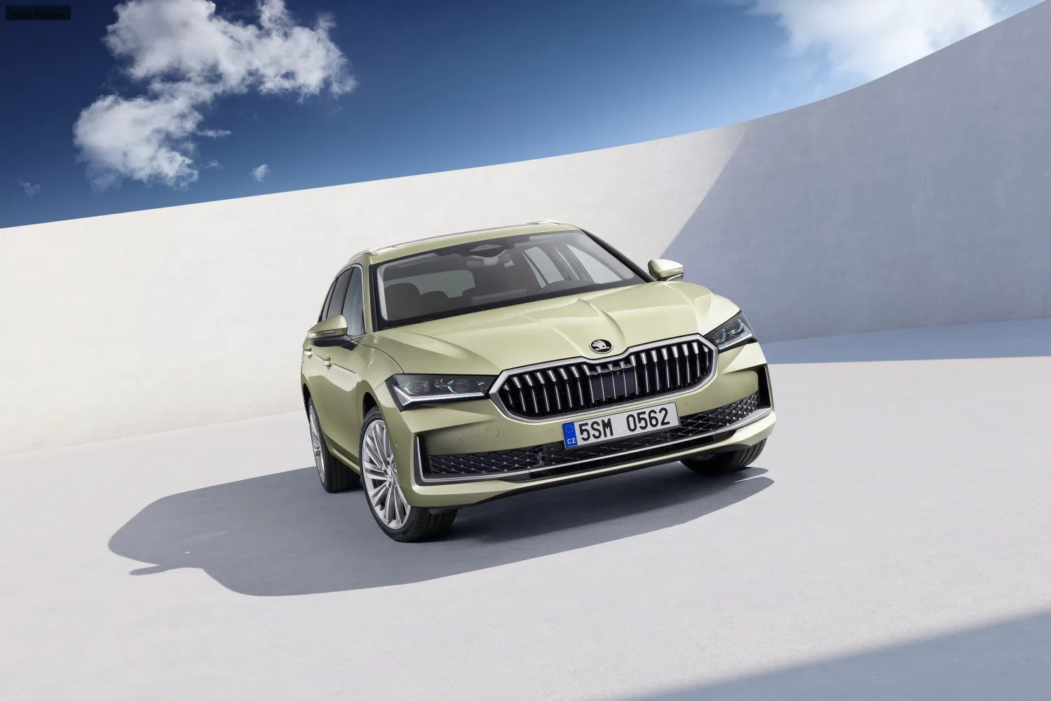 Skoda Superb Superb IV Combi 2.0 TSI (204 лс) DSG 2025 - — фото 3
