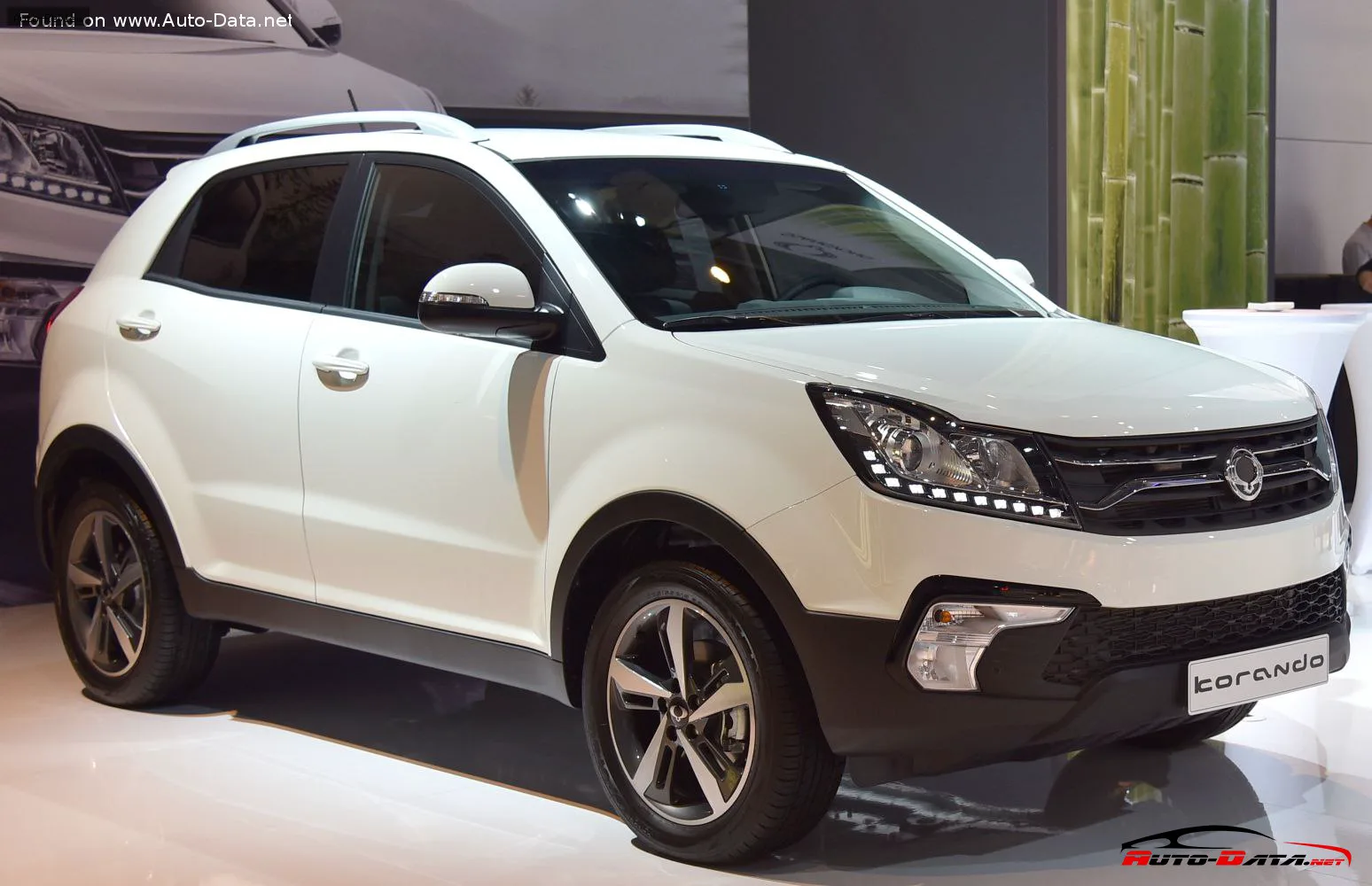 SsangYong Korando Korando III (C, facelift 2017) 2.0 e-XGi (150 лс) Automatic 2017 - 2019