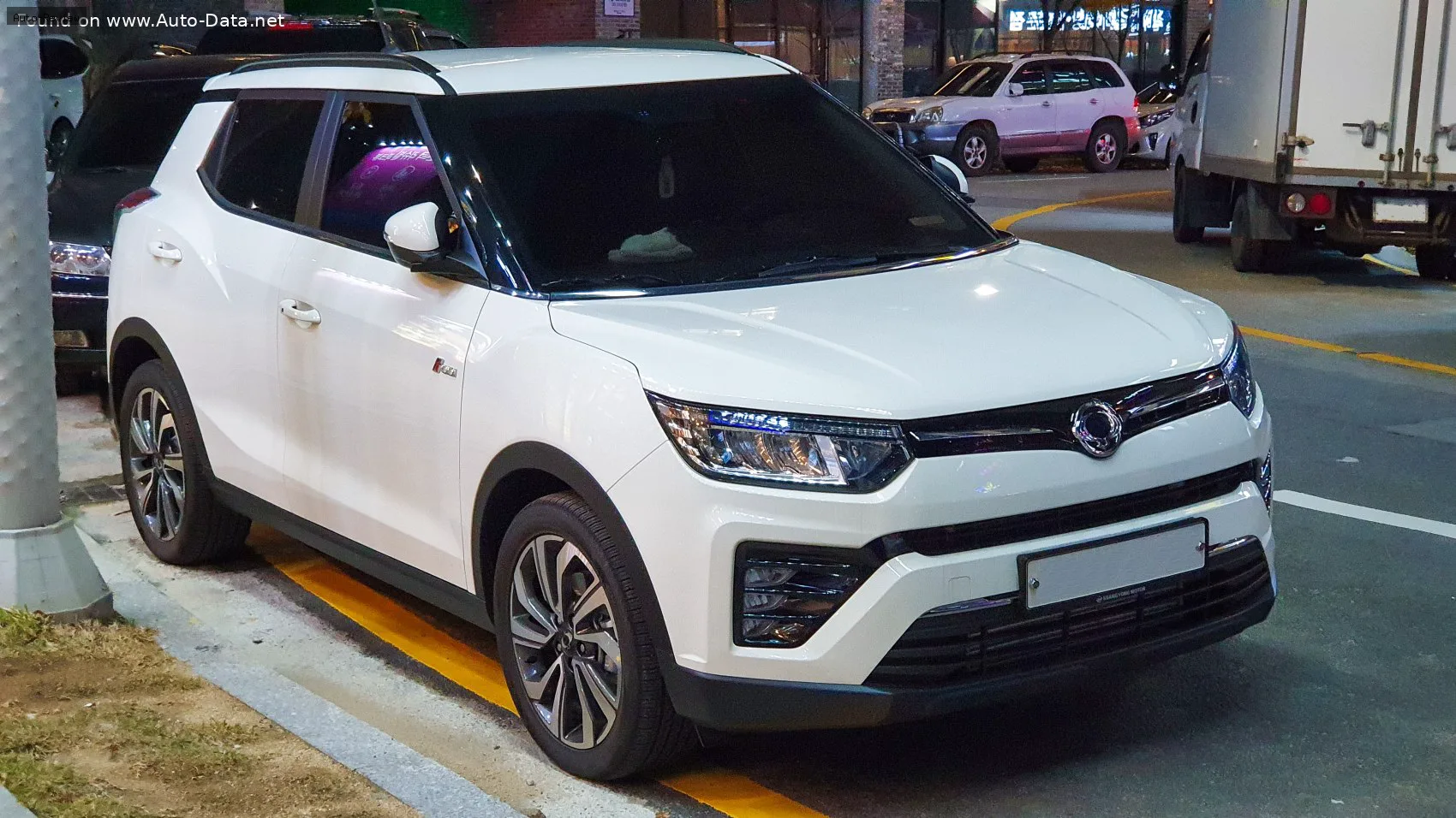 SsangYong Tivoli Tivoli (facelift 2019) 1.5 T-GDi (163 лс) AWD 2019 - 2023