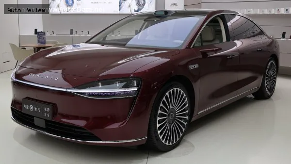 Stelato S9 S9 1.5T 53.4 kWh (309 лс) Extended Range Hybrid 2025 - — фото 4