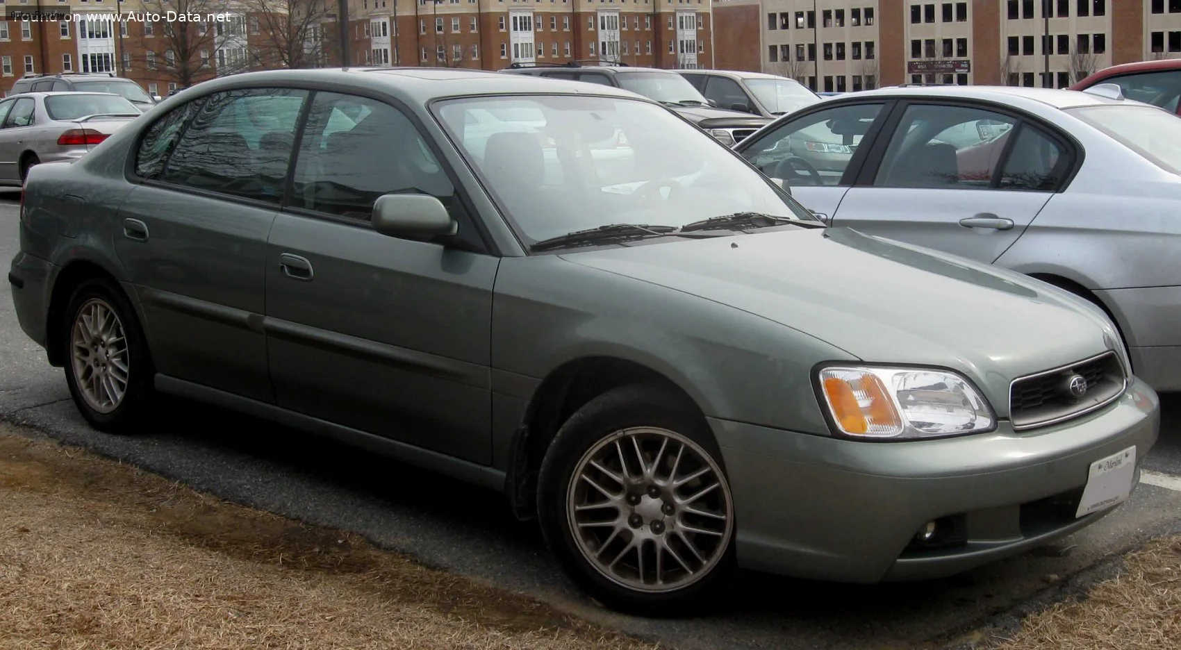 Subaru Legacy Legacy III (BE,BH, facelift 2001) 2.5 (156 лс) AWD 2001 - 2003
