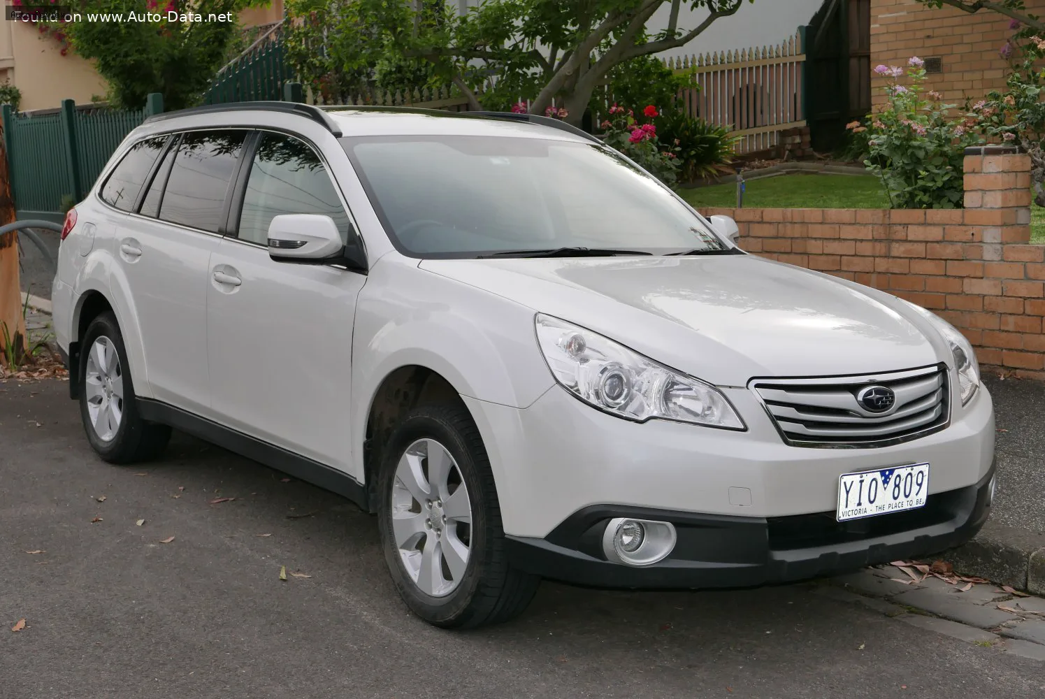 Subaru Outback Outback IV (BR, BM) Limited 2.5i (170 лс) 2010 - 2011