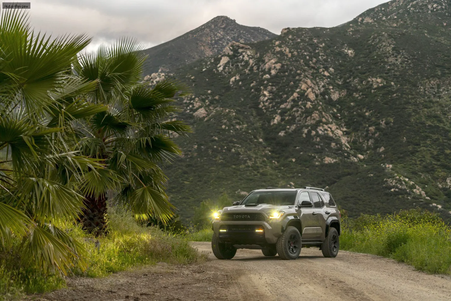 Toyota 4Runner 4Runner VI TRD Pro 2.4 i-FORCE MAX (326 лс) Hybrid 4WD ECT-i 2024 -