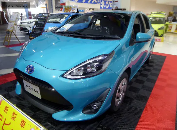 Toyota Aqua Aqua I (facelift 2017) 1.5 (74 лс) e-CVT 2017 - 2021 — фото 3