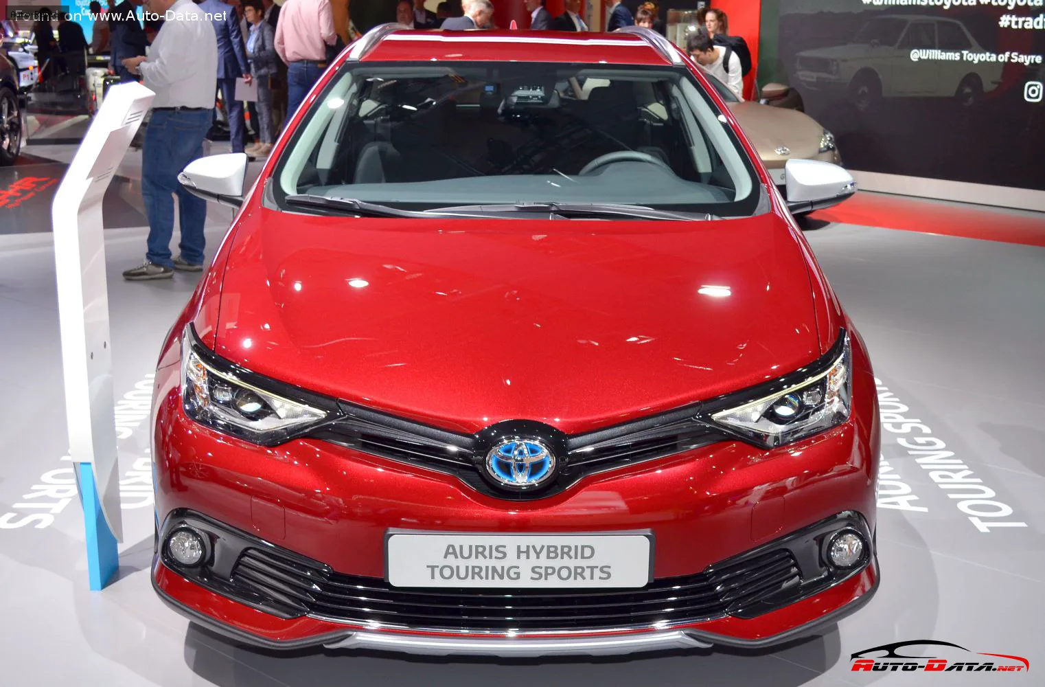 Toyota Auris Auris II (facelift 2015) 1.2 (116 лс) start&stop 2015 - 2018
