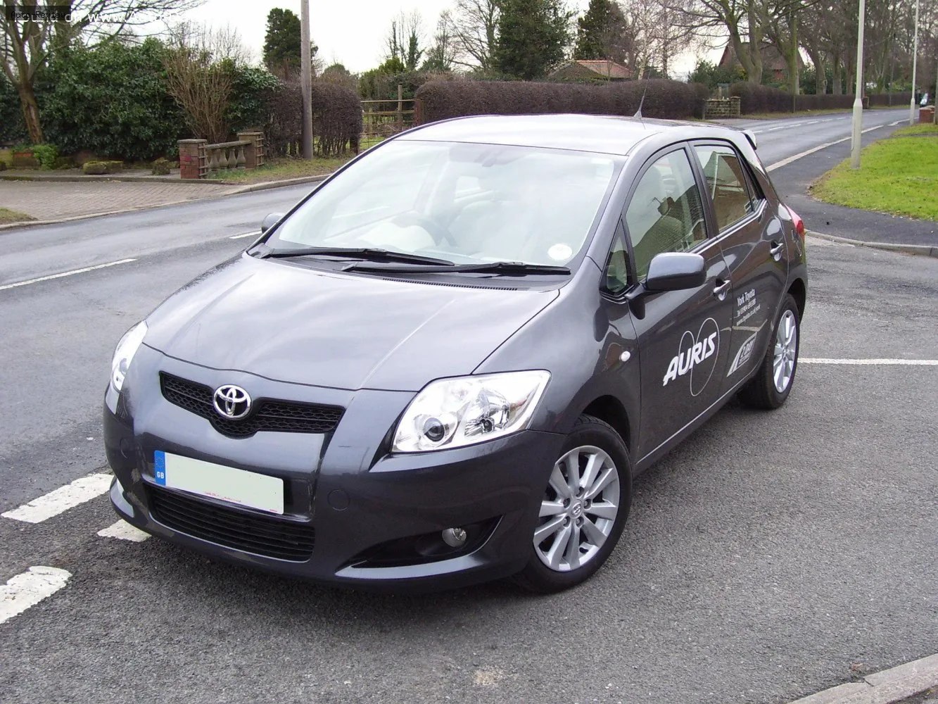 Toyota Auris Auris I 2.0 D-4D (126 лс) 2006 - 2010
