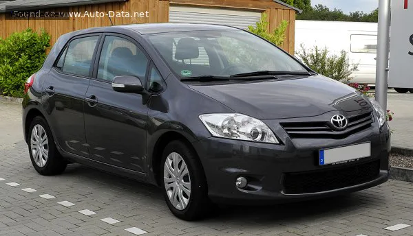 Toyota Auris Auris I (facelift 2010) 2.0 D-4D (90 лс) 2010 - 2012 — фото 2