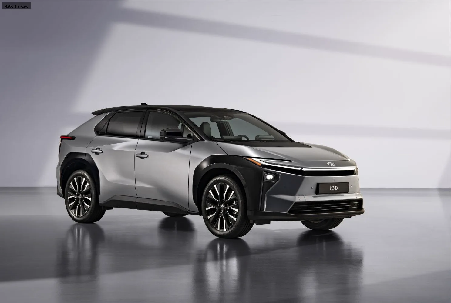 Toyota bZ4X bZ4X (facelift 2025) 58 kWh (167 лс) BEV 2025 -