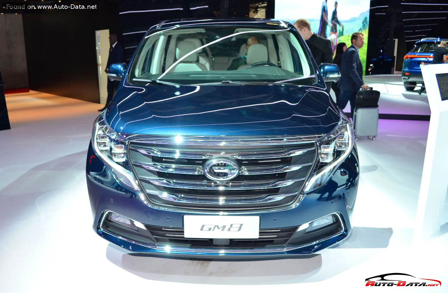 Trumpchi GM8/M8 GM8 I 320T (201 лс) Automatic 2017 - 2020