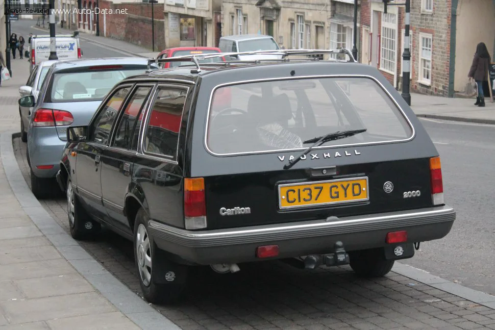Vauxhall Carlton Mk Carlton Mk II Estate (facelift 1982) 2.2 i (115 лс) 1984 - 1986