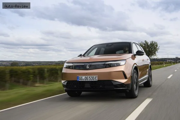 Vauxhall Grandland Grandland II 73 kWh (325 лс) Electric AWD 2026 - — фото 2