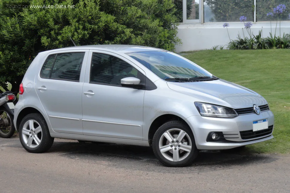 Volkswagen Fox Fox 5Door (facelift 2015) Latin America 1.6 (110 лс) Automatic 2015 - — фото 2