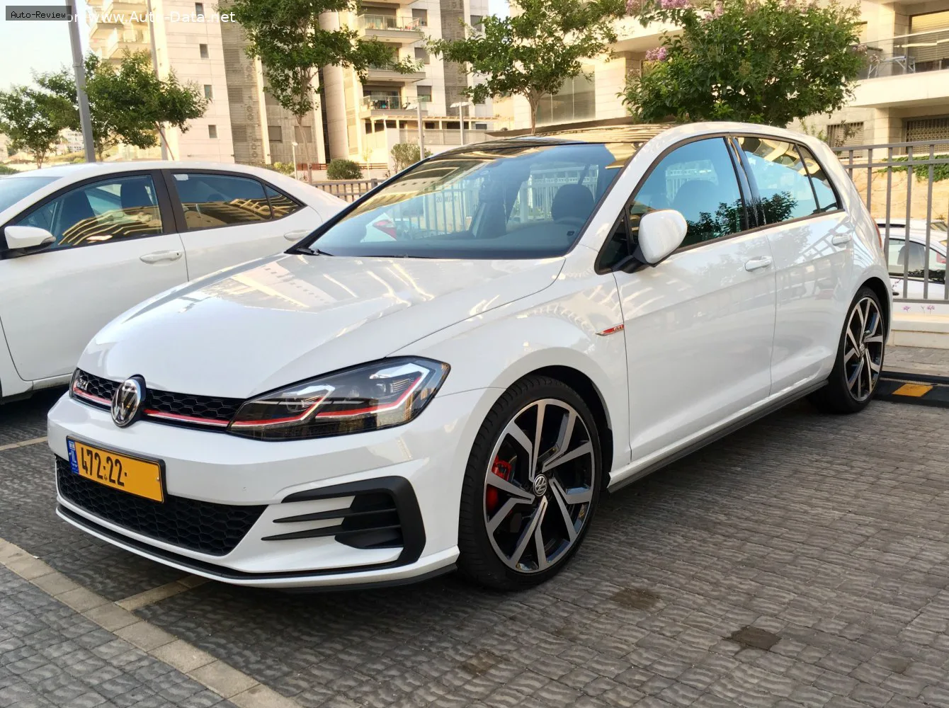 Volkswagen Golf Golf VII (5-door, facelift 2017) GTI 2.0 TSI (230 лс) 2017 - 2018