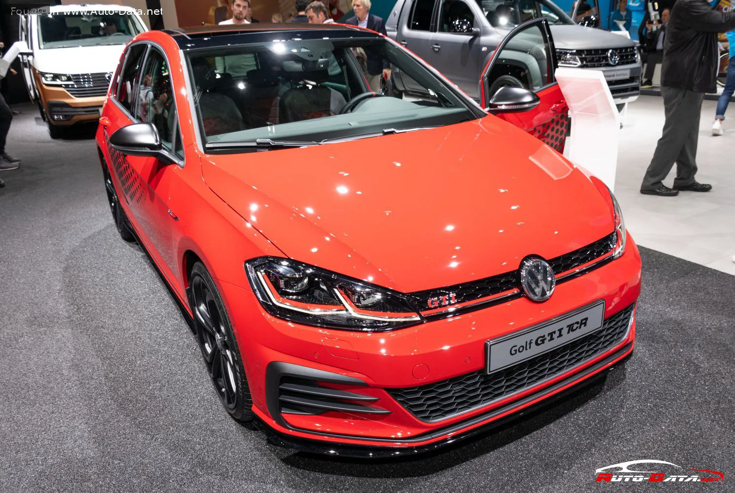 Volkswagen Golf Golf VII (5-door, facelift 2017) GTI TCR 2.0 TSI (290 лс) DSG 2019 - 2019