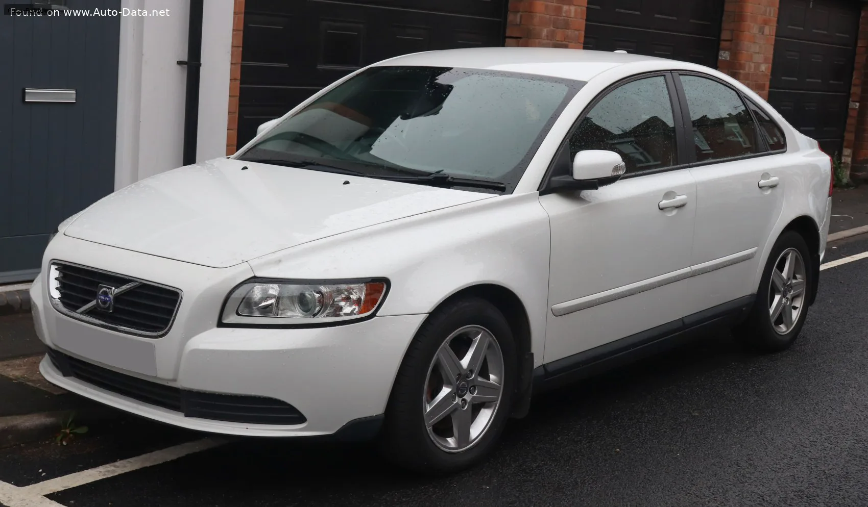 Volvo S40 S40 II (facelift 2007) 1.6i (101 лс) 2007 - 2012