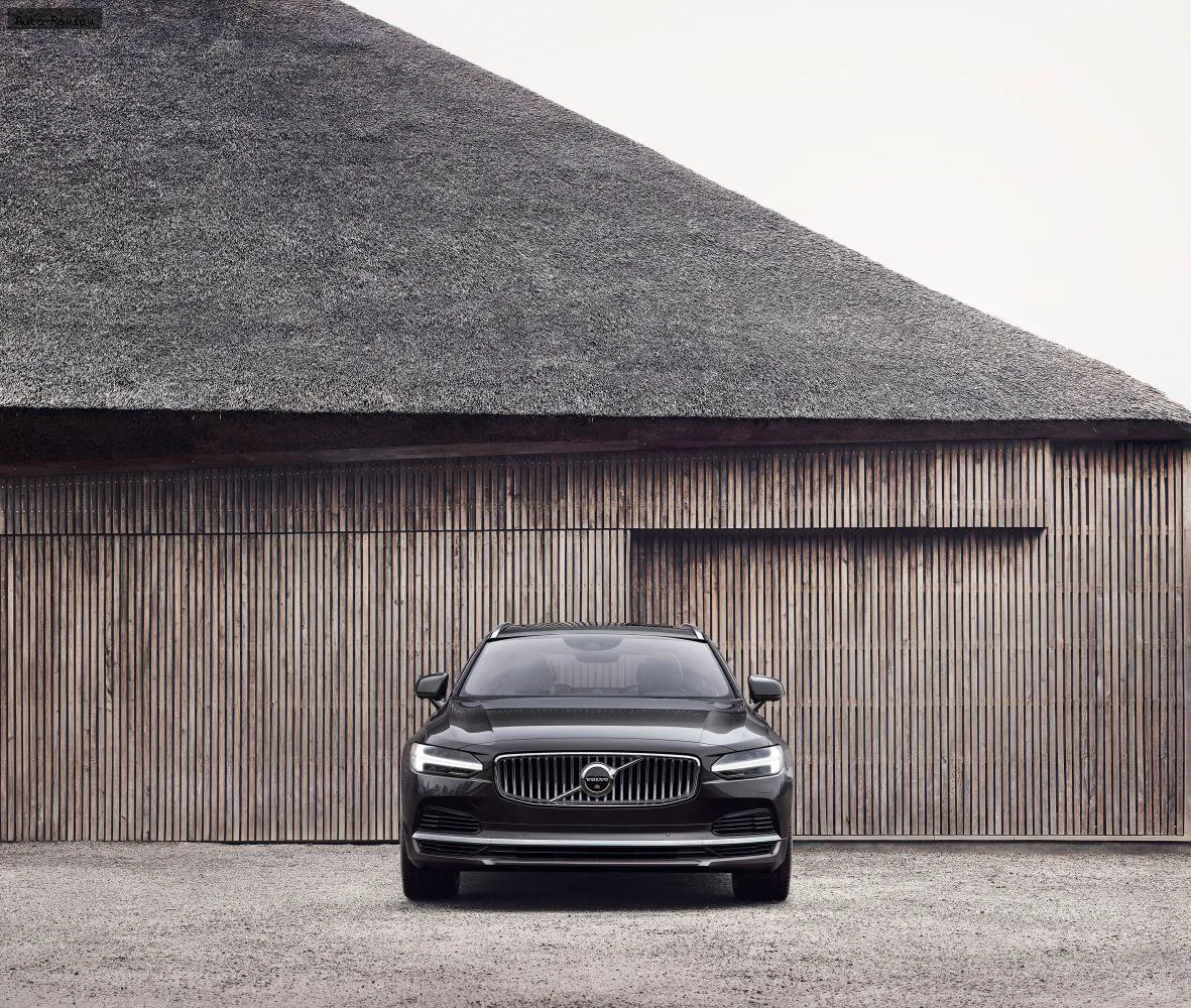 Volvo S90 S90 (facelift 2020) 2.0 B5 Diesel (235 лс) Mild Hybrid AWD Geartronic 2020 - 2024
