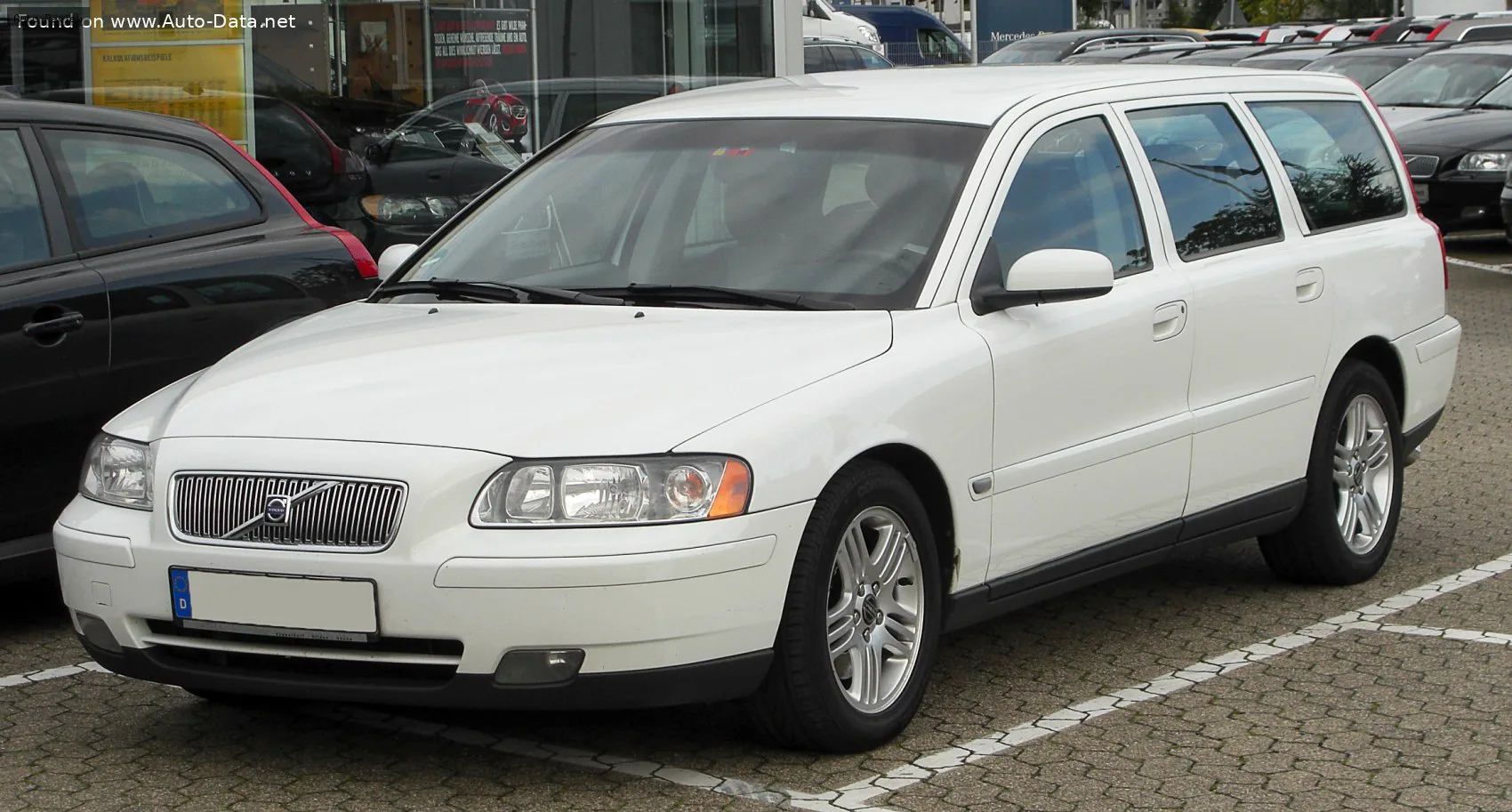 Volvo V70 V70 II (facelift 2004) 2.5T (210 лс) 2004 - 2007