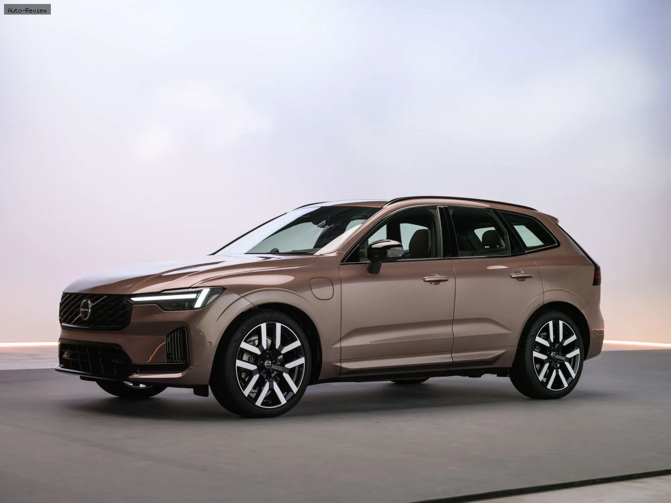 Volvo XC60 XC60 II (facelift 2026) 2.0 T8 (461 лс) Plug-in Hybrid AWD Geartronic 2026 -