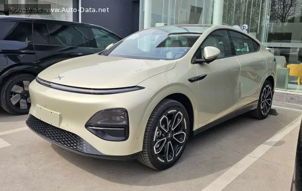 XPENG G6 G6 (facelift 2025) Standard Range 68.5 kWh (252 лс) Electric 2026 - — фото 2