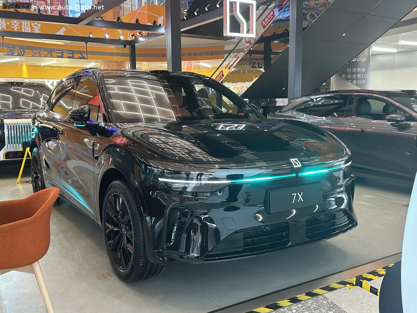 Zeekr 7X 7X (facelift 2026) 103 kWh (795 лс) Electric 4WD 2026 -